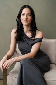 Zsofia Krone – Grey Dress